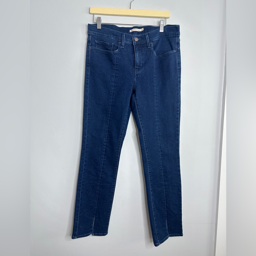 Levi’s 314 Shaping Straight Leg Slit Dark Wash High Rise Blue Women's Jeans 31